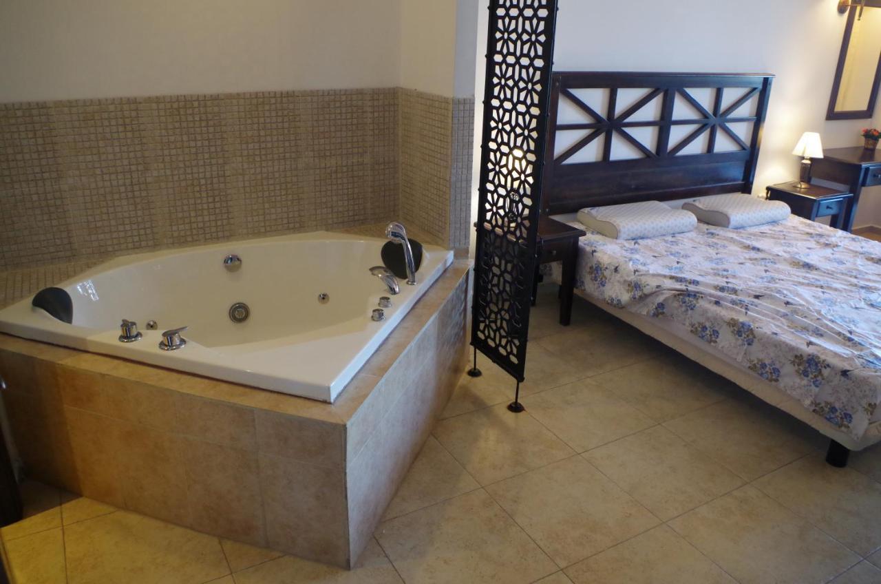 Beautiful 1St-Line Seaview Private Appartement In The Cliff Resort 오브조르 외부 사진