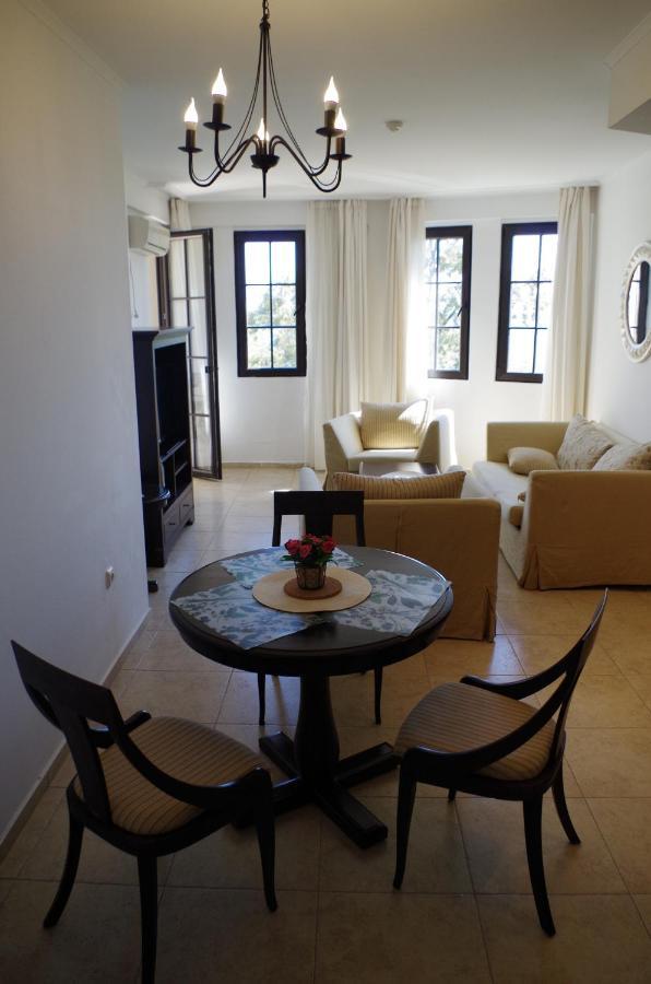 Beautiful 1St-Line Seaview Private Appartement In The Cliff Resort 오브조르 외부 사진